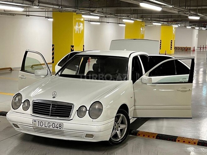Mercedes E 220 d 1997, 52,431 km - 2.2 l - Gəncə