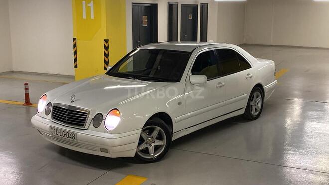 Mercedes E 220 d 1997, 52,431 km - 2.2 l - Gəncə