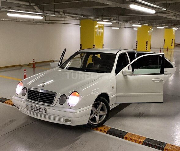 Mercedes E 220 d 1997, 52,431 km - 2.2 l - Gəncə
