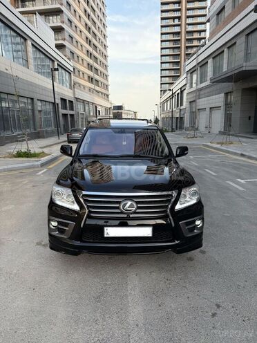 Lexus LX 570-1