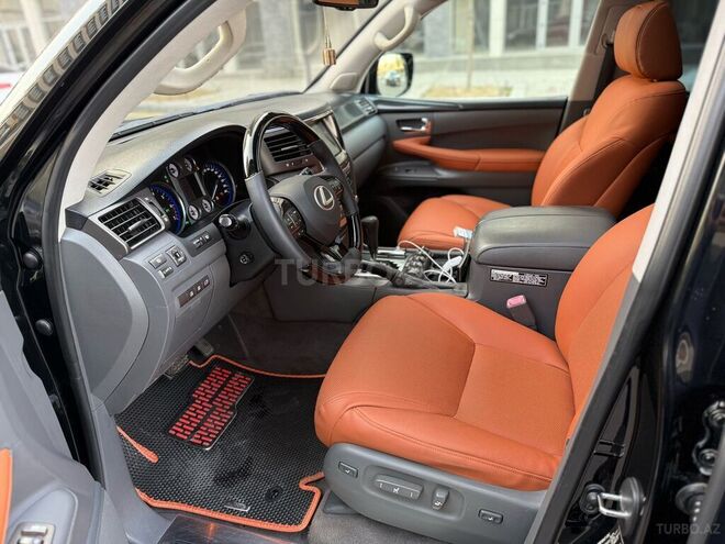 Lexus LX 570-12