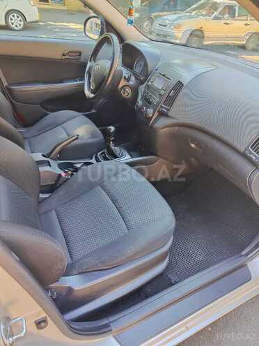 Hyundai i30 2009, 380,000 km - 1.4 l - Zaqatala