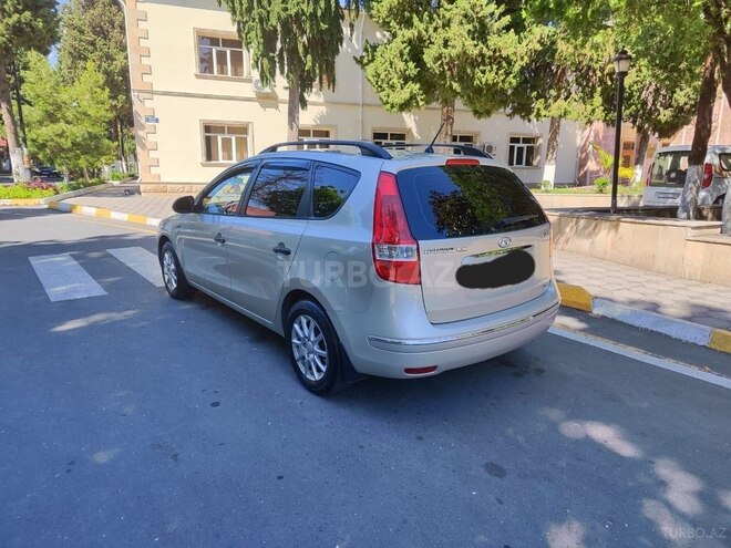 Hyundai i30 2009, 380,000 km - 1.4 l - Zaqatala