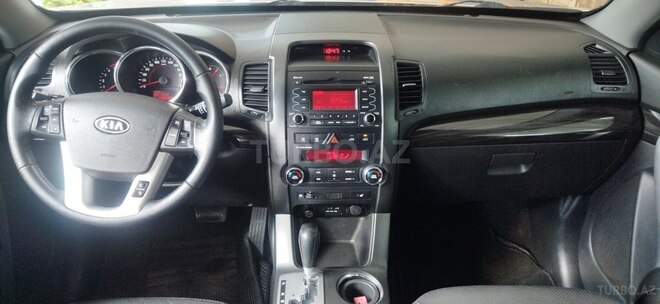 Kia Sorento 2011, 155,000 km - 2.0 l - Qusar