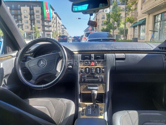 Mercedes E 230 1996, 534,432 km - 2.3 l - Bakı