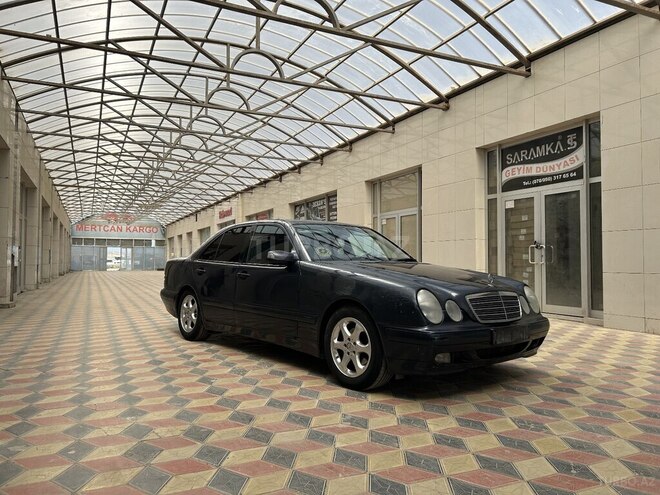 Mercedes E 220 d 1999, 251,963 km - 2.2 л - Sumqayıt