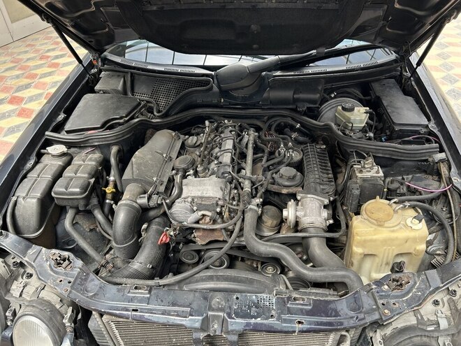 Mercedes E 220 d 1999, 251,963 km - 2.2 л - Sumqayıt