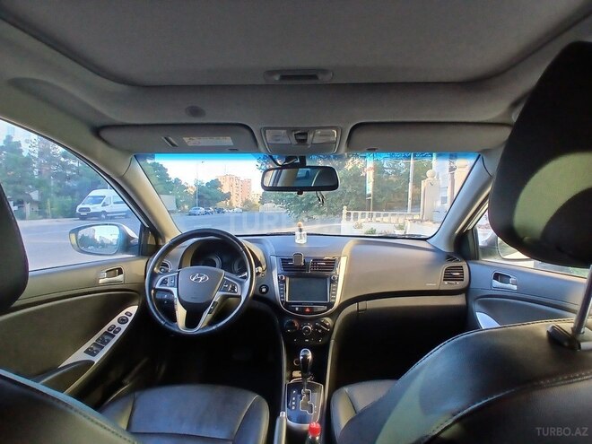 Hyundai Accent 2015, 177,500 km - 1.6 l - Bakı