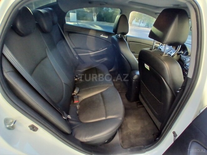 Hyundai Accent 2015, 177,500 km - 1.6 l - Bakı