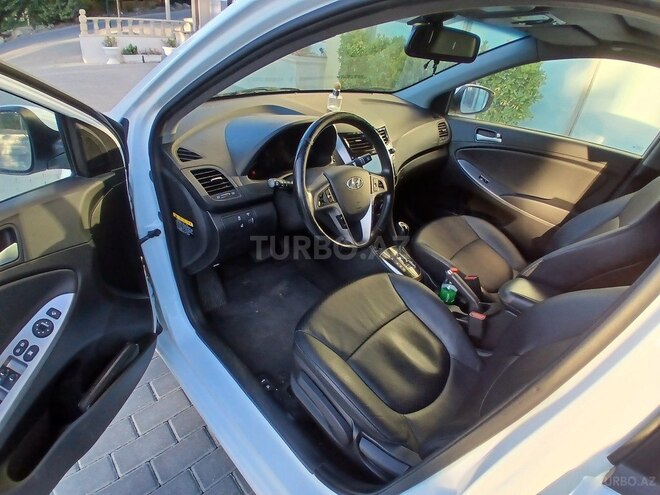 Hyundai Accent 2015, 177,500 km - 1.6 l - Bakı