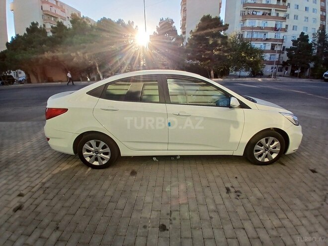 Hyundai Accent 2015, 177,500 km - 1.6 l - Bakı