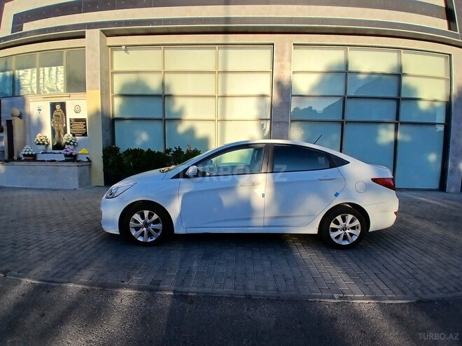 Hyundai Accent 2015, 177,500 km - 1.6 l - Bakı