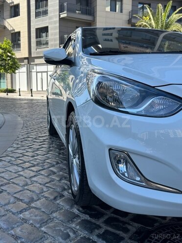 Hyundai Accent 2011, 200,000 km - 1.5 l - Bakı