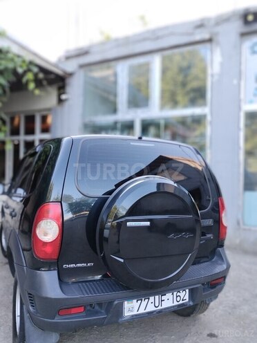 Chevrolet Niva 2012, 235,488 km - 1.7 л - Lerik