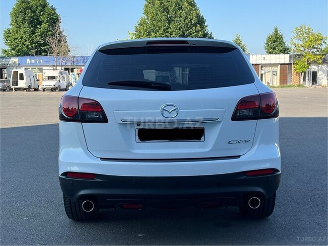 Mazda CX-9-2