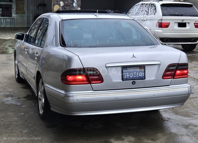 Mercedes E 270 2001, 365,000 km - 2.7 л - Qəbələ