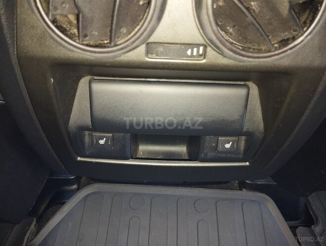 Land Rover Discovery 2013, 138,600 km - 3.0 л - Bakı