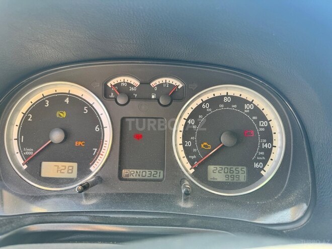 Volkswagen Jetta 2004, 221,000 km - 2.0 l - Bakı