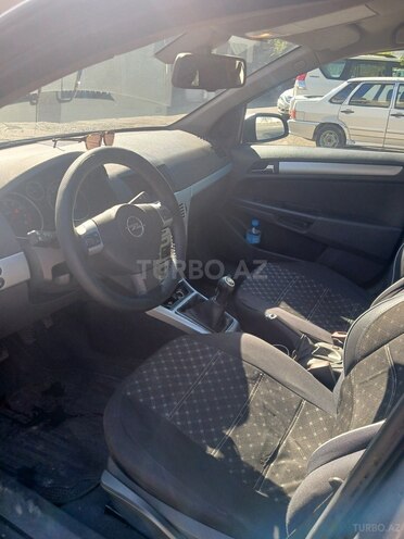Opel Astra 2009, 285,000 km - 1.8 l - Bakı