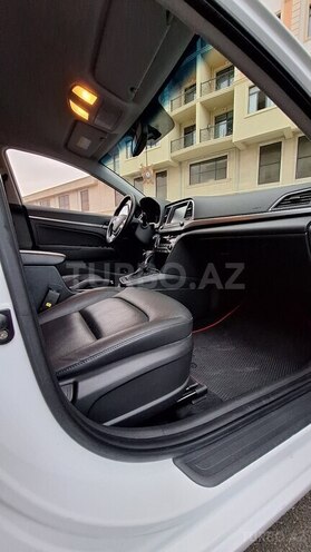 Hyundai Avante 2016, 104,500 km - 1.6 l - Bakı
