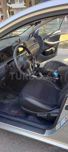 Toyota Corolla 2004, 432,800 km - 1.4 l - Sumqayıt