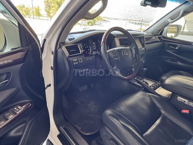 Lexus LX 570-9