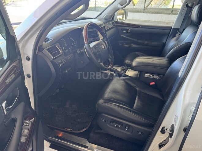 Lexus LX 570-10