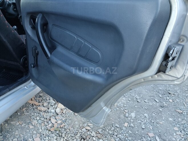 LADA (VAZ) 2115 2006, 235,142 km - 1.6 l - Ucar