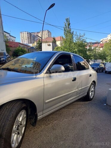 Hyundai Elantra 2002, 255,000 km - 2.0 l - Bakı