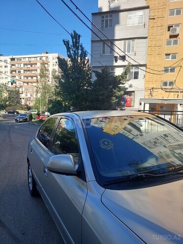 Hyundai Elantra 2002, 255,000 km - 2.0 l - Bakı