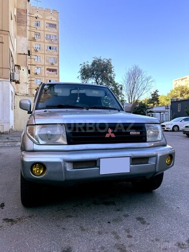 Mitsubishi Pajero io 1998, 378,000 km - 1.8 л - Bakı