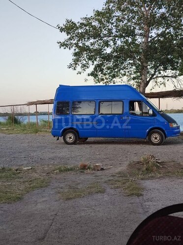 Ford Transit-2