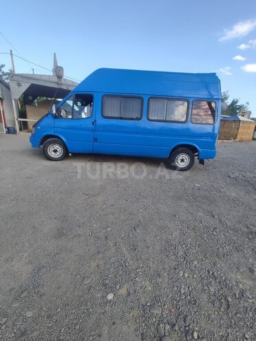 Ford Transit-3
