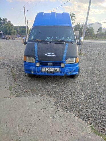 Ford Transit-1