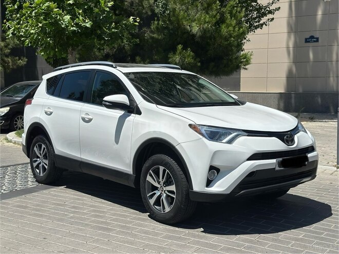Toyota RAV4 2018, 100,000 km - 2.4 l - Bakı