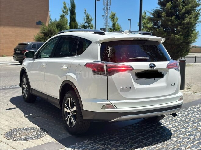 Toyota RAV4 2018, 100,000 km - 2.4 l - Bakı