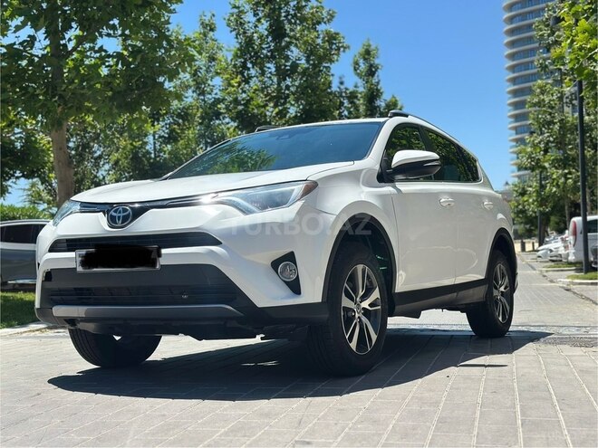 Toyota RAV4 2018, 100,000 km - 2.4 l - Bakı