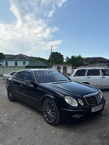 Mercedes E 350 2008, 314,000 km - 3.5 l - Quba