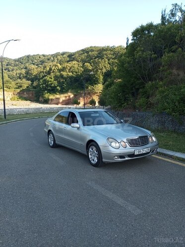 Mercedes E 240 2004, 330,000 km - 2.6 l - Balakən