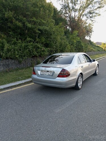 Mercedes E 240 2004, 330,000 km - 2.6 l - Balakən