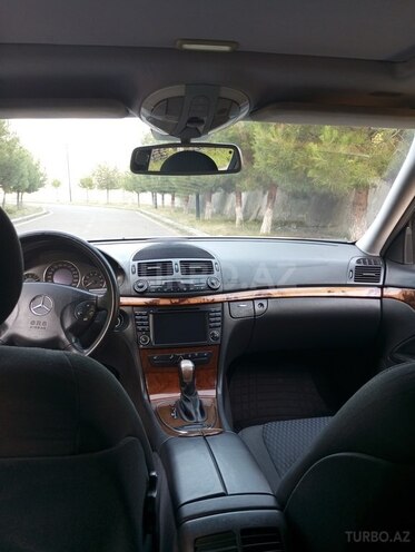 Mercedes E 240 2004, 330,000 km - 2.6 l - Balakən