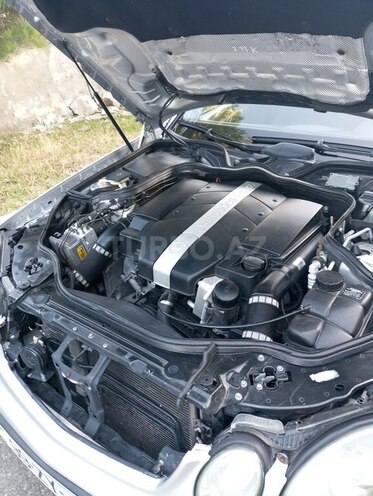 Mercedes E 240 2004, 330,000 km - 2.6 l - Balakən