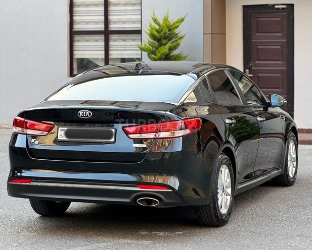 Kia K5-3