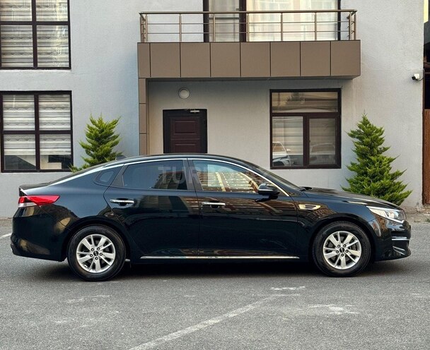 Kia K5-7