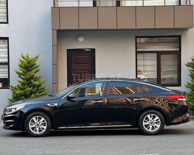 Kia K5-8