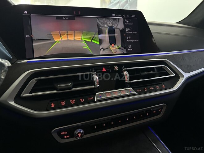 BMW X7-18