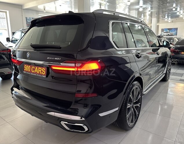 BMW X7-7