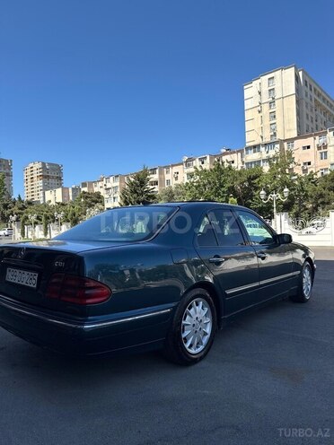Mercedes E 270 1999, 317,000 km - 2.7 l - Bakı