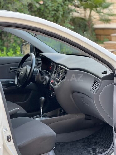 Kia Rio 2010, 153,000 km - 1.4 л - Bakı
