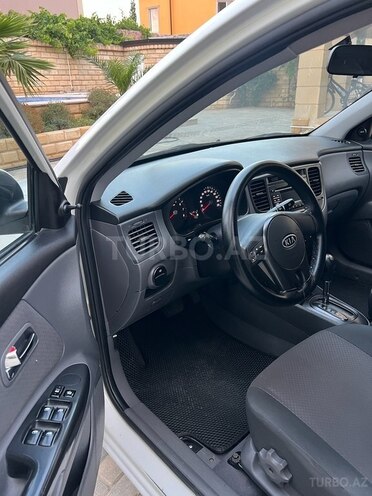 Kia Rio 2010, 153,000 km - 1.4 л - Bakı